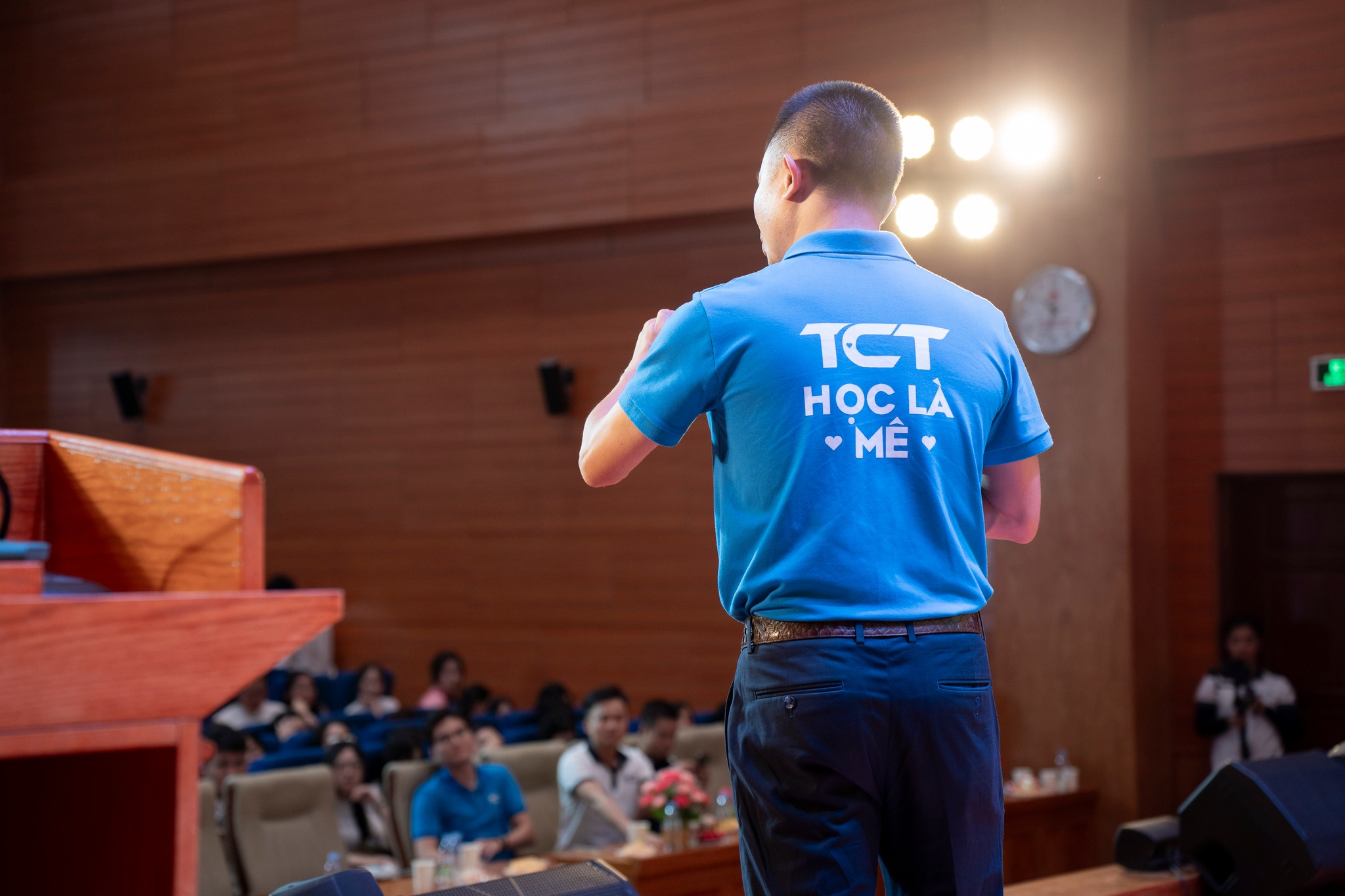 Thầy Nguyễn Chí Chung - Người sáng lập Tâm Chí Tài